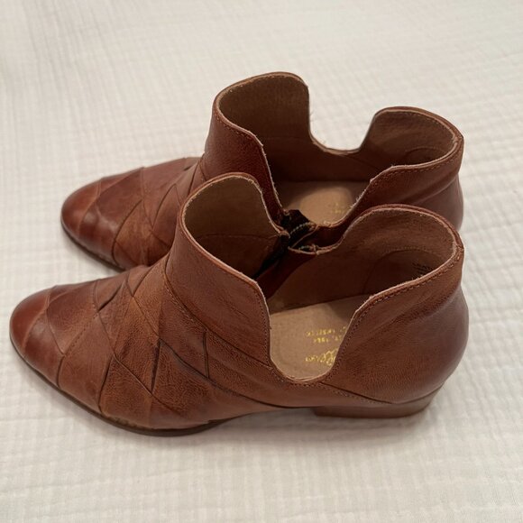 Seychelles Brown Leather Booties Size 7 - Picture 3 of 7